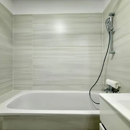 No 202 Lebada Apartment