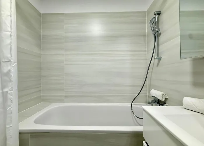 No 202 Lebada Apartment